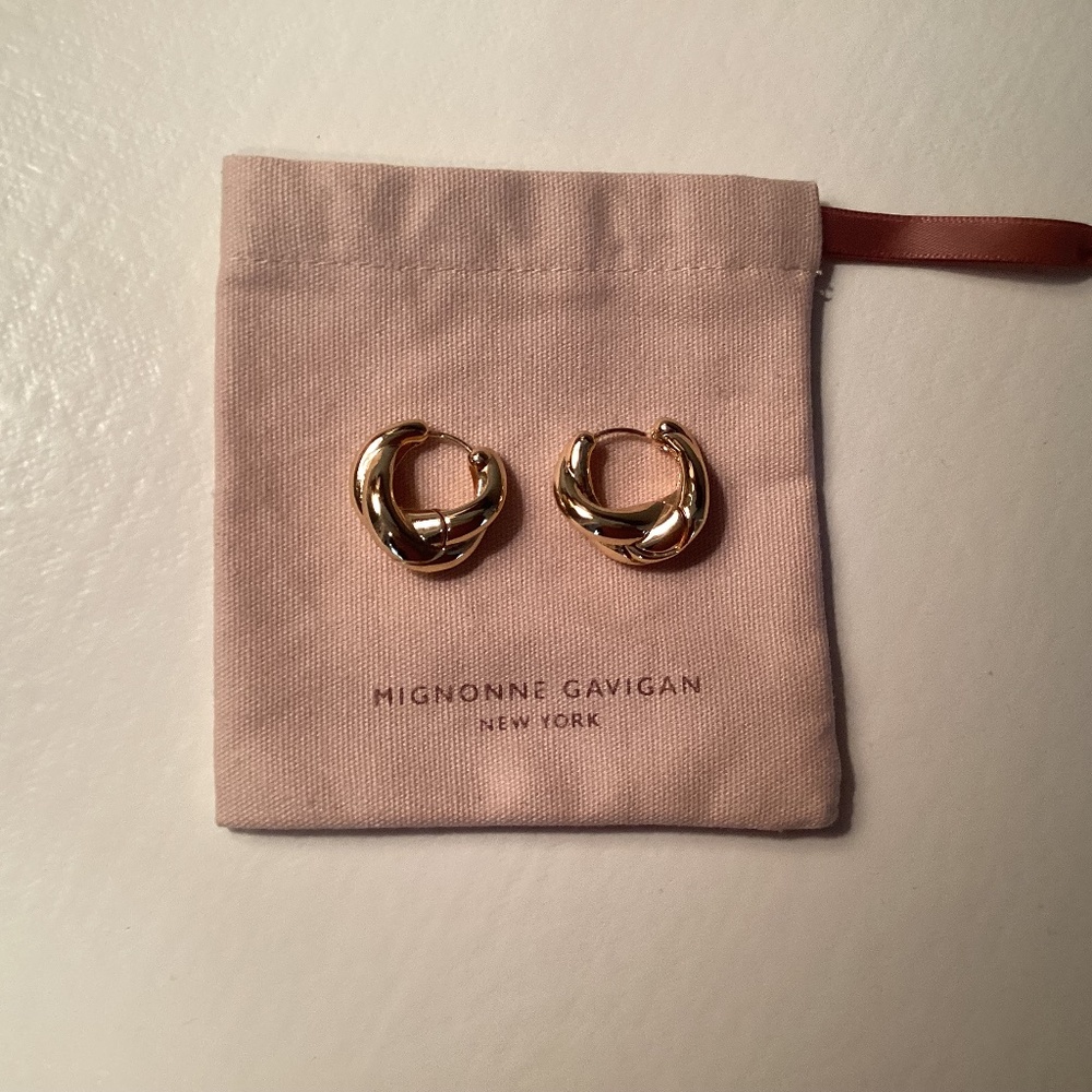 Mignonne Gavigan Bleecker Hoops